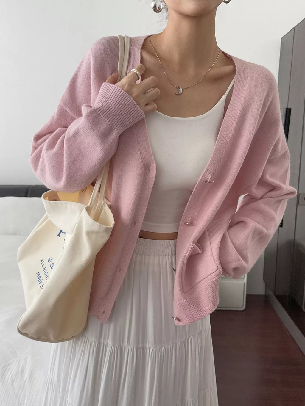 Sarah Express Women's V-Neck Button-Down Cardigan with Pockets