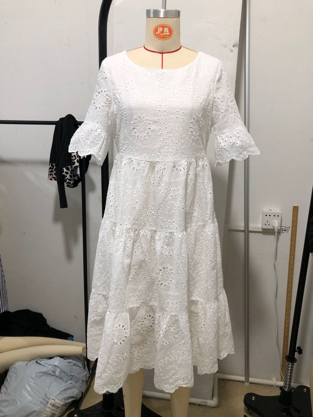 Women's Embroidered Floral Maxi Dress Ruffle Sleeve A-Line White Cotton Blend