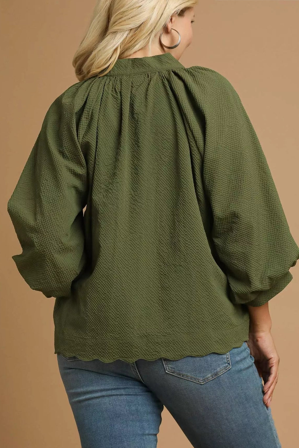 Sarah Express Women’s Plus Size Textured Notched Balloon Sleeve Blouse
