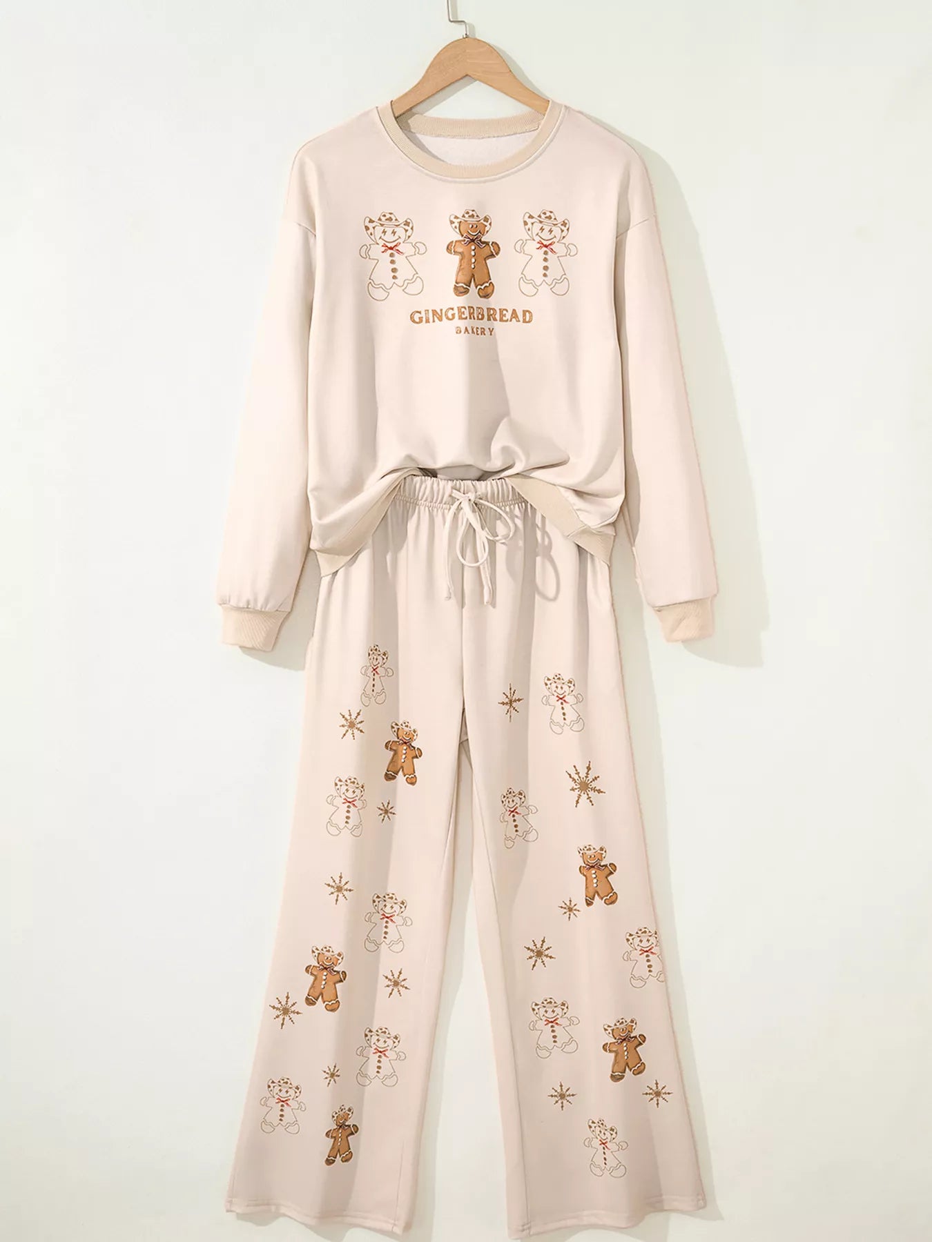 Sarah Express Women's Gingerbread Bakery Christmas Pajama Set - Long Sleeve Top and Pants