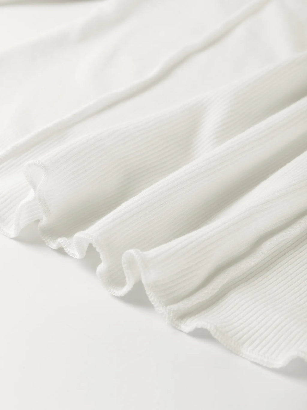 Sarah Express Women's Exposed Seam Slim Fit Long Sleeve Top