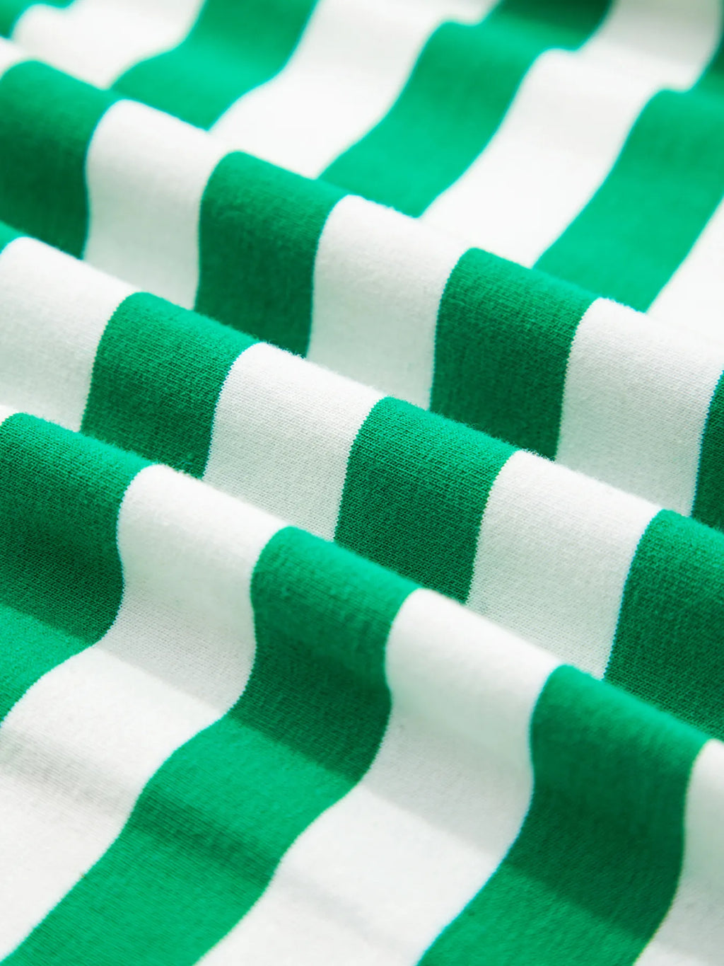 Sarah Express Women's Stripe Colorblock Collared V Neck Cropped Top