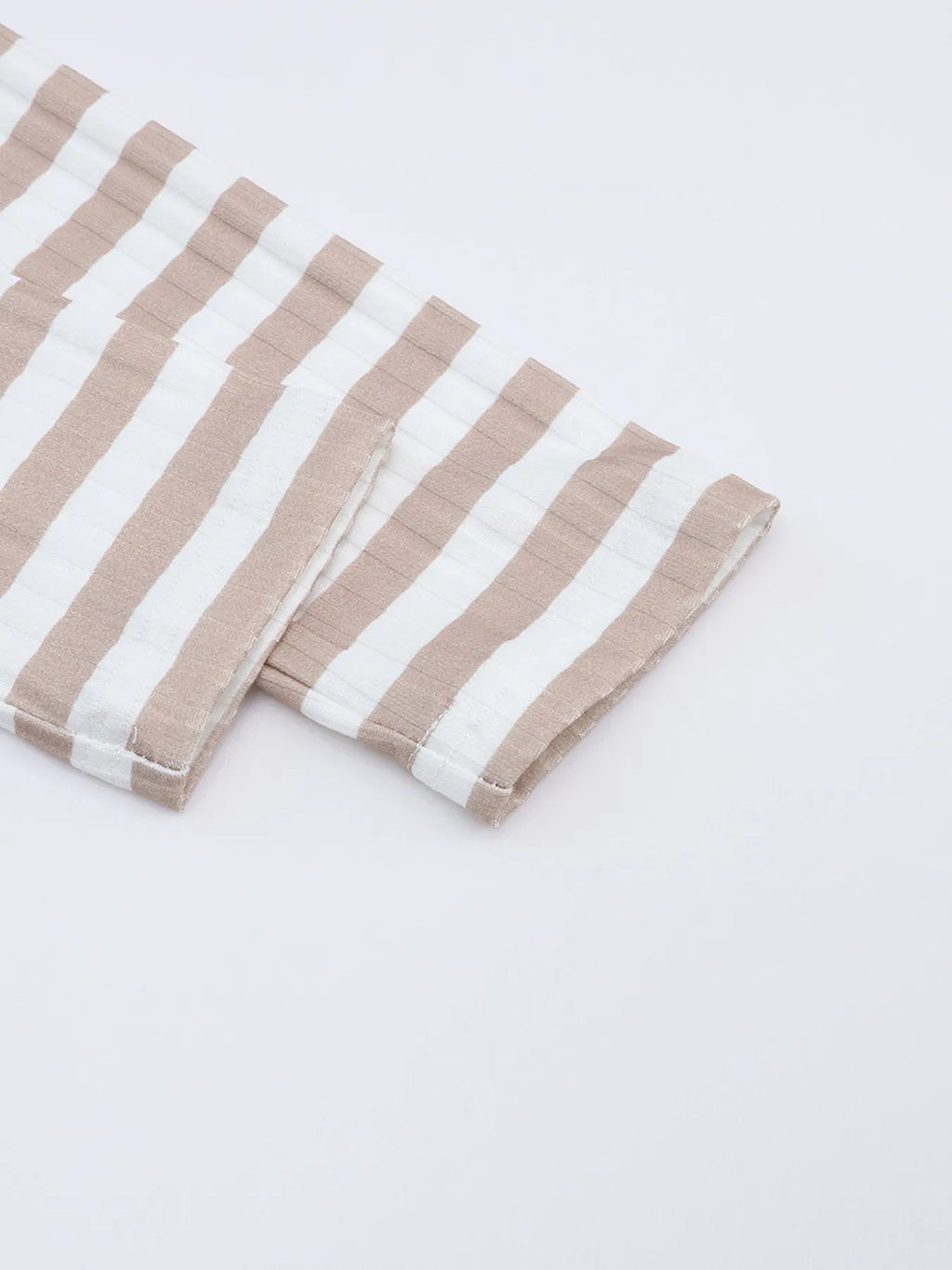 Sarah Express Women's Striped Textured Knit Long Sleeve Tee