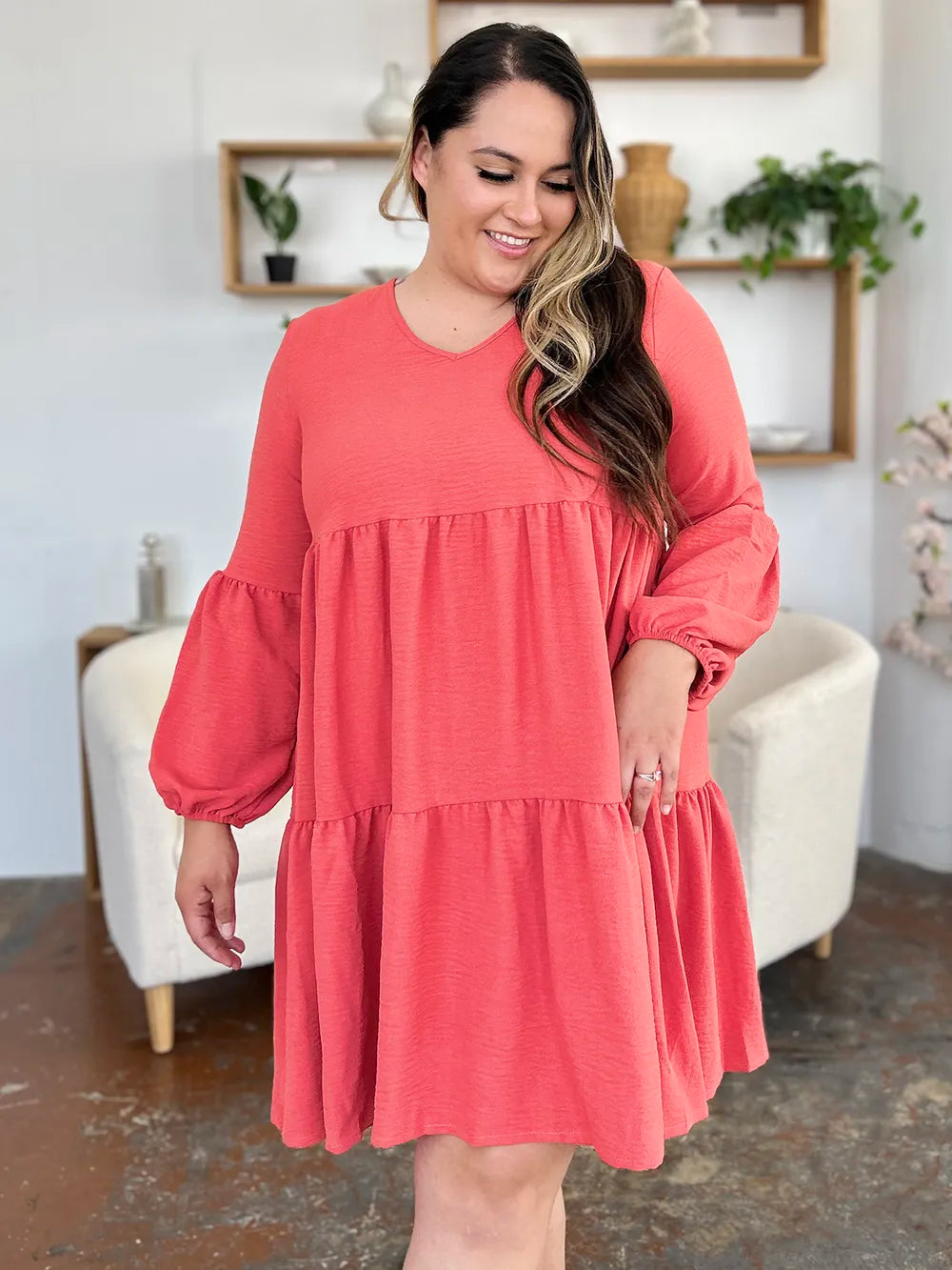 Sarah Express Women’s Plus Size V-Neck Balloon Sleeve Tiered Dress
