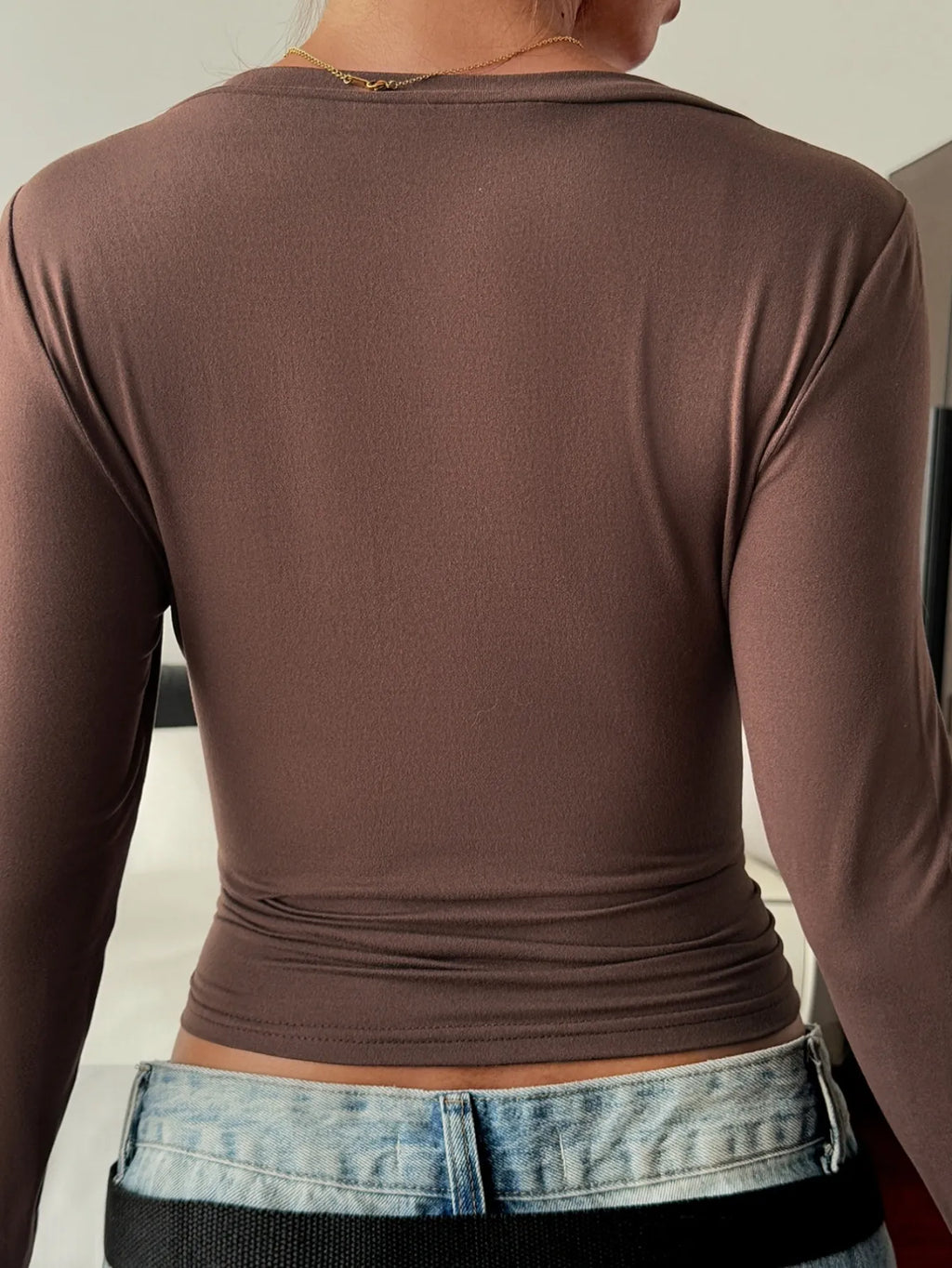 Sarah Express Women's V-Neck Long Sleeve Fitted T-Shirt