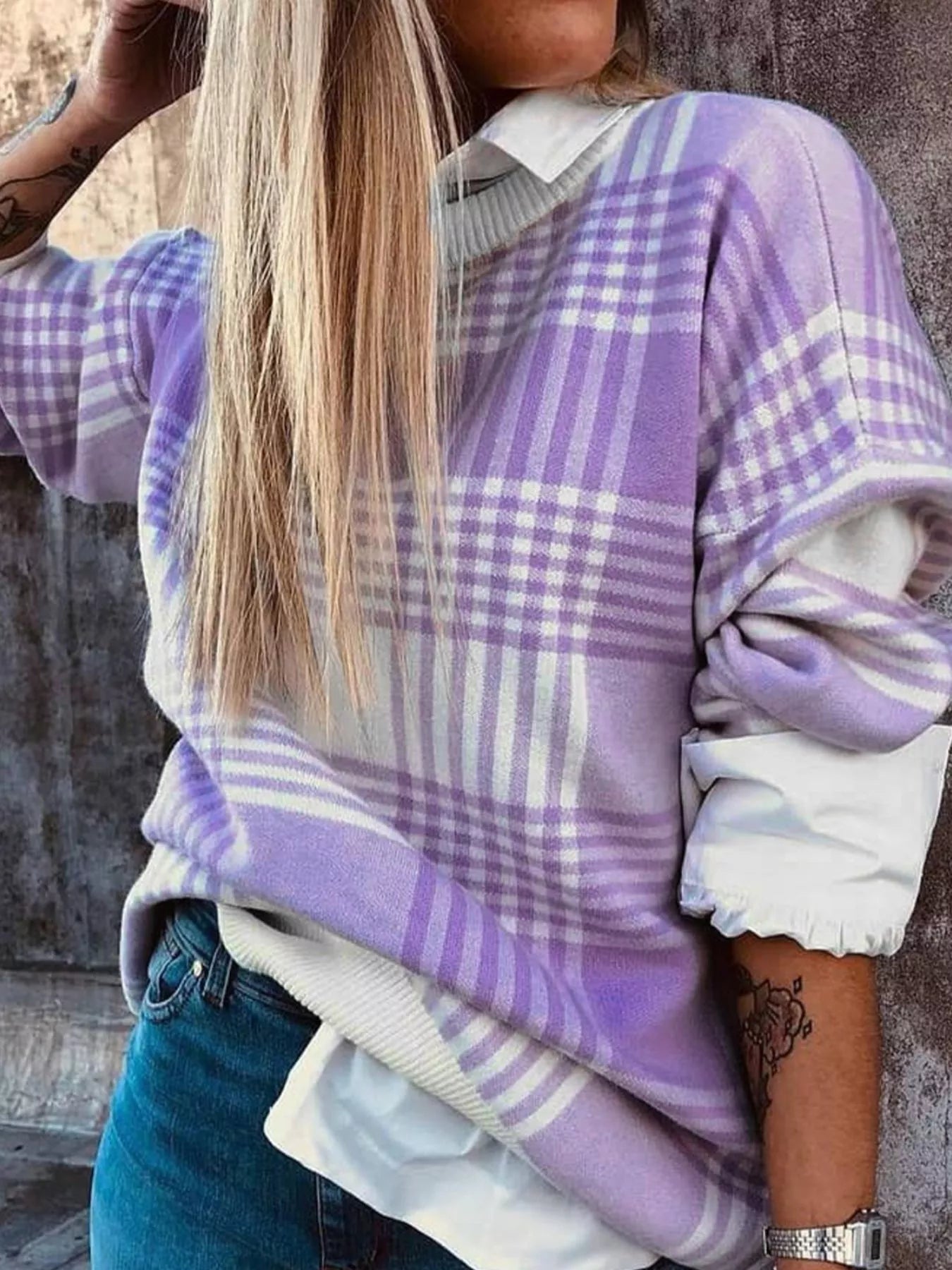 Sarah Express Women's Plaid Round Neck Long Sleeve Sweater