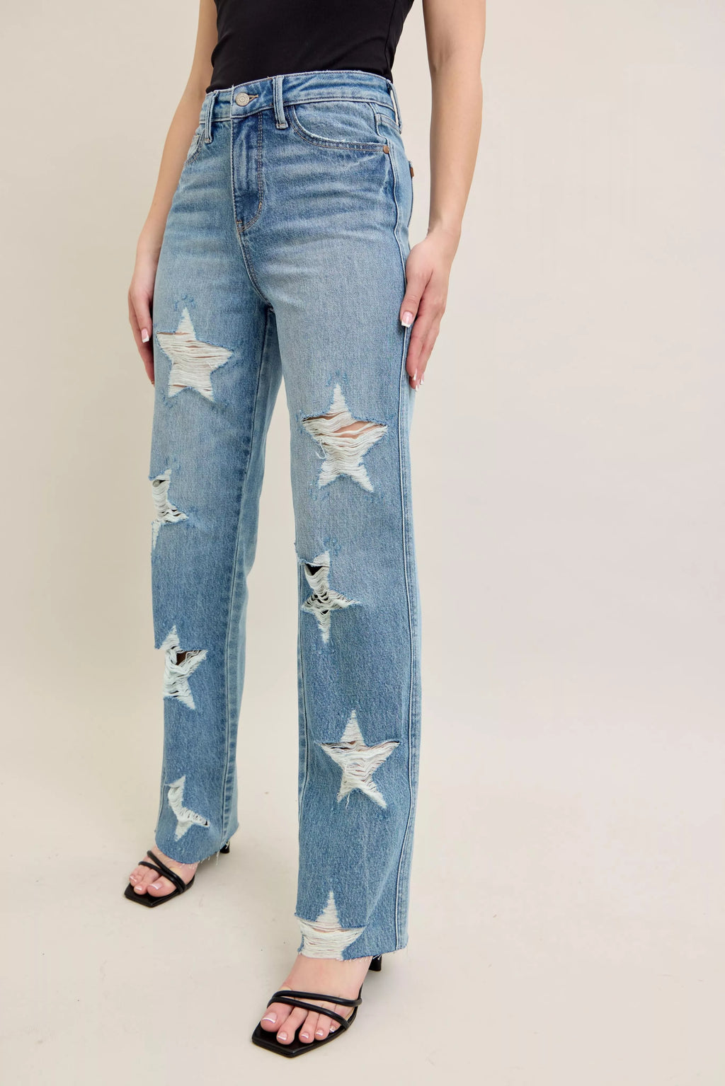 Sarah Express Women’s Plus Size High Rise 90's Straight Jeans with Star Destroy

