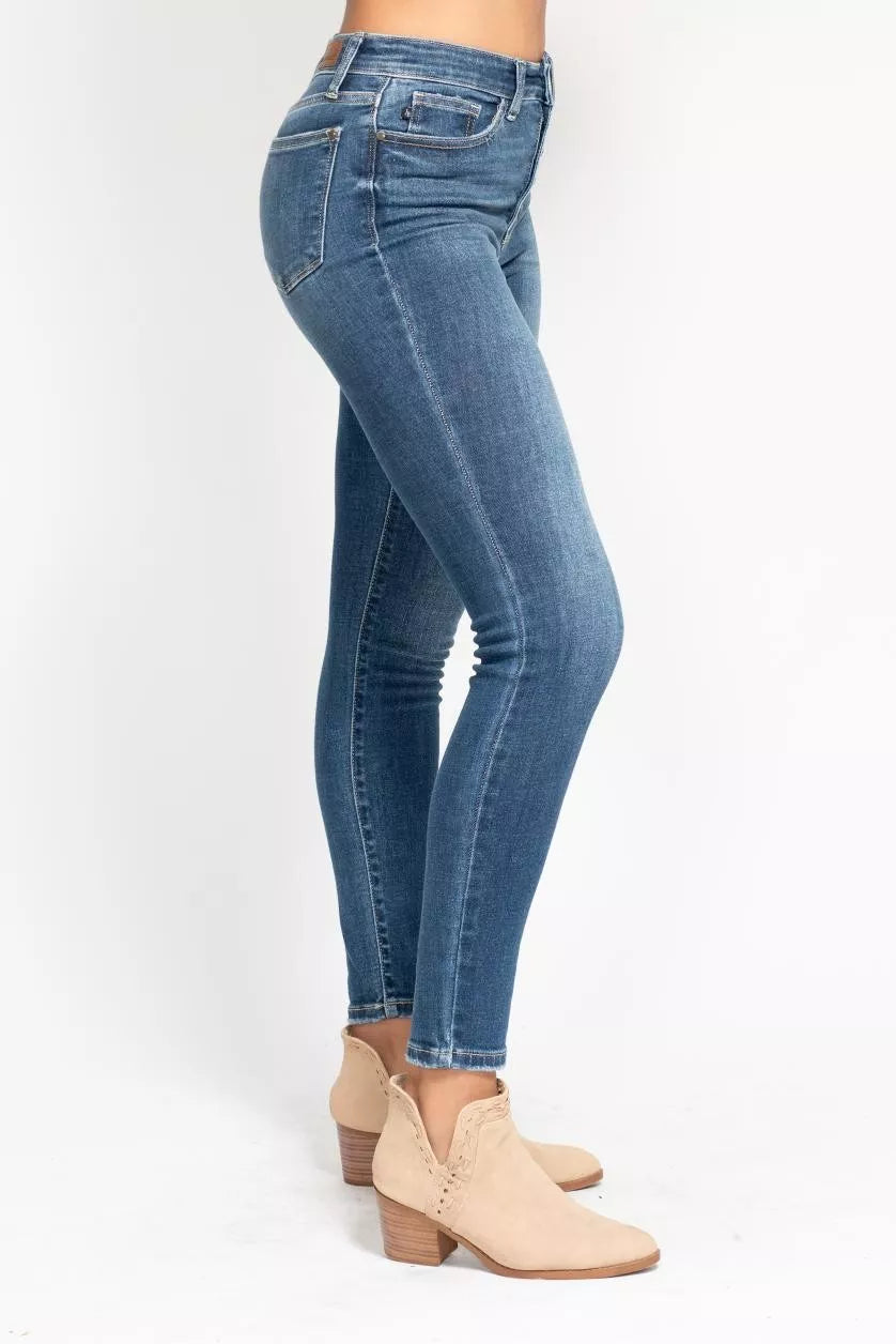 Sarah Express Women’s Plus Size High Rise Button Fly Skinny Jeans
