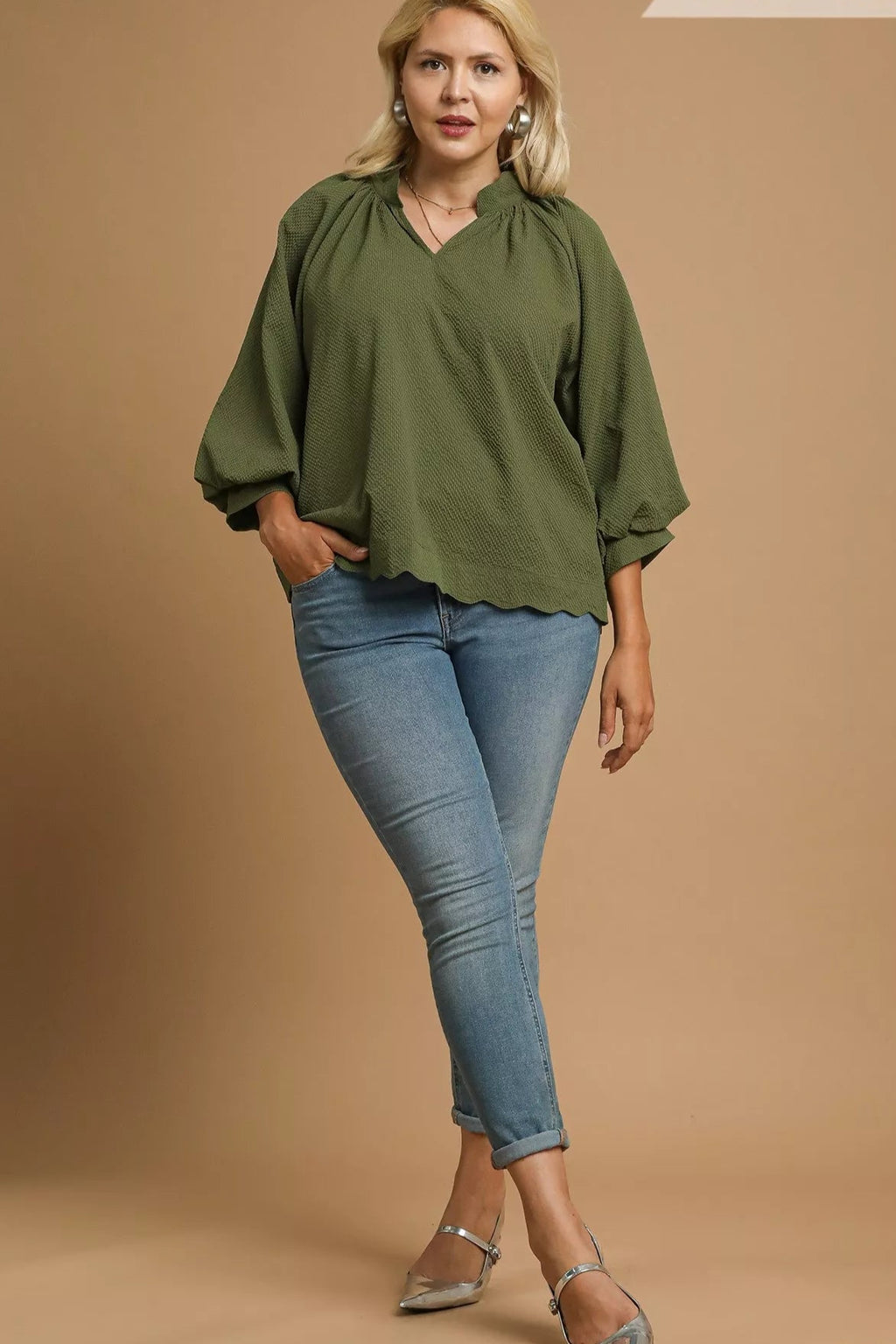 Sarah Express Women’s Plus Size Textured Notched Balloon Sleeve Blouse

