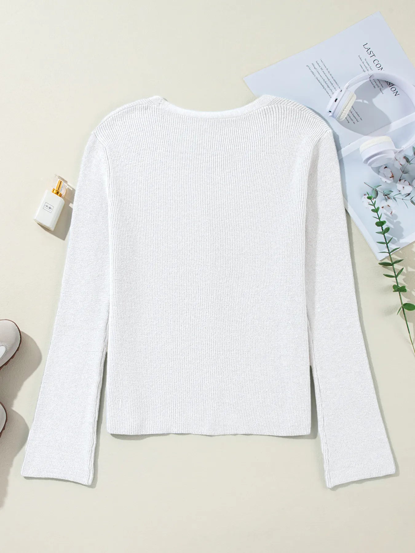 Sarah Express Women's Ribbed Knit Button Front V Neck Cardigan