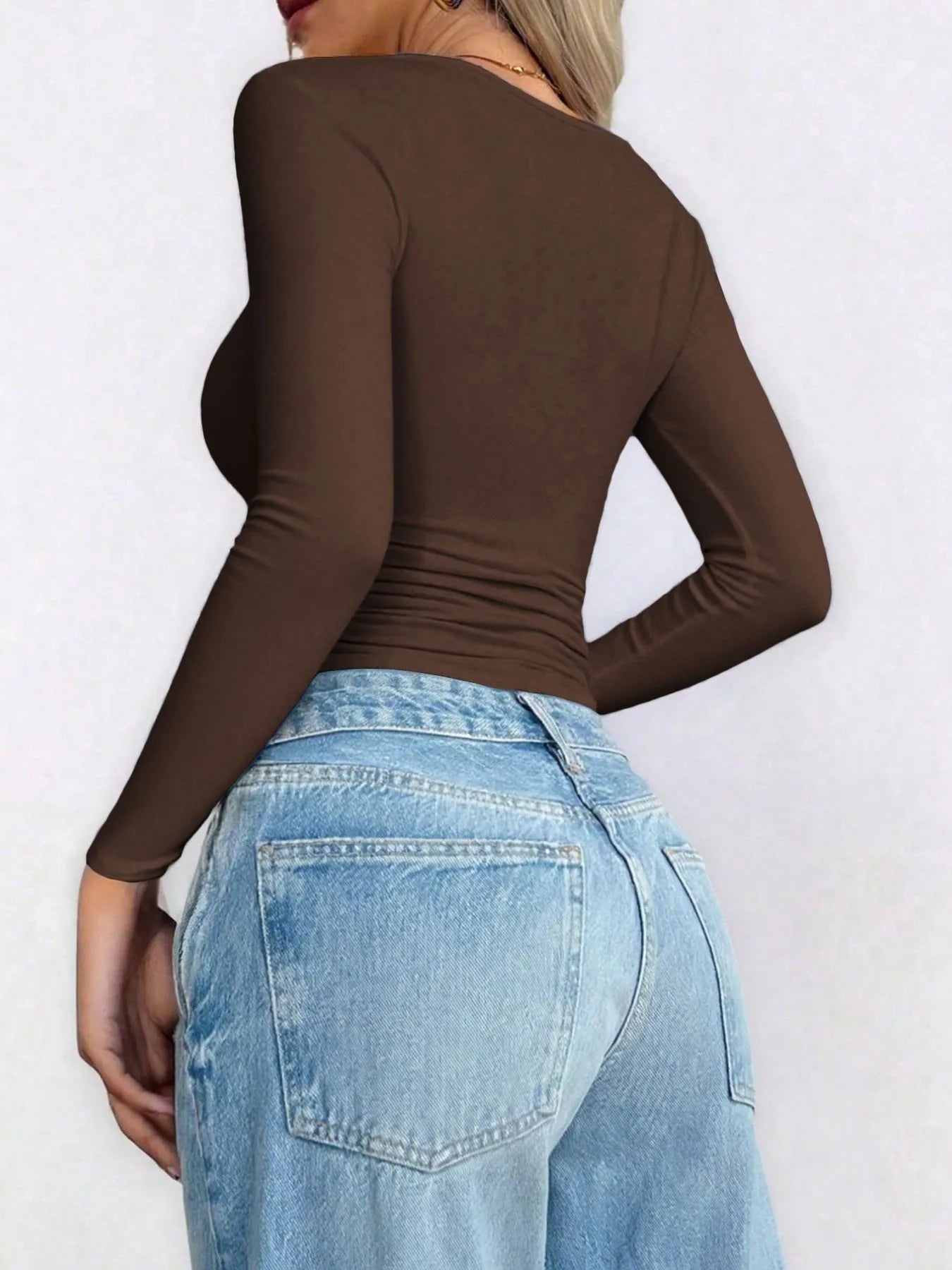 Sarah Express Women's Scoop Neck Long Sleeve Fitted T-Shirt - Ribbed Stretch