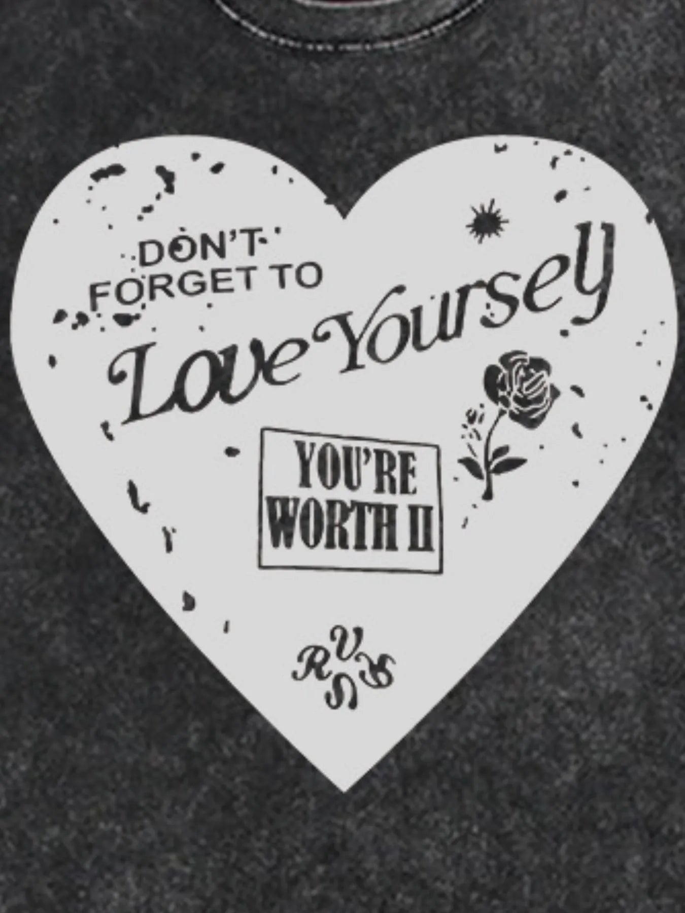 Sarah Express Women's Heart Round Neck Short Sleeve T-Shirt - Oversized Washed Cotton Tee