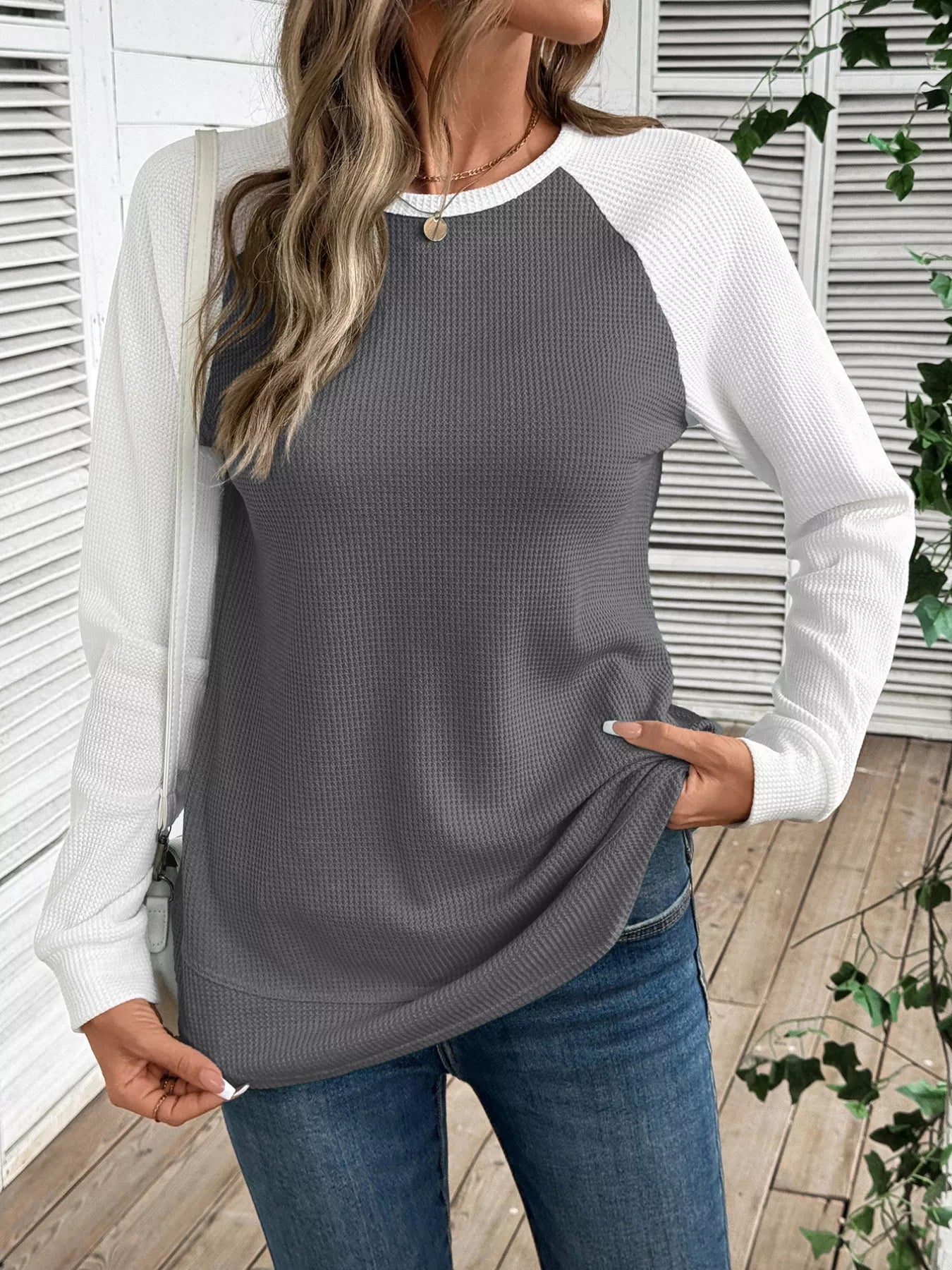 Sarah Express Women's Contrast Raglan Sleeve Waffle Knit T-Shirt