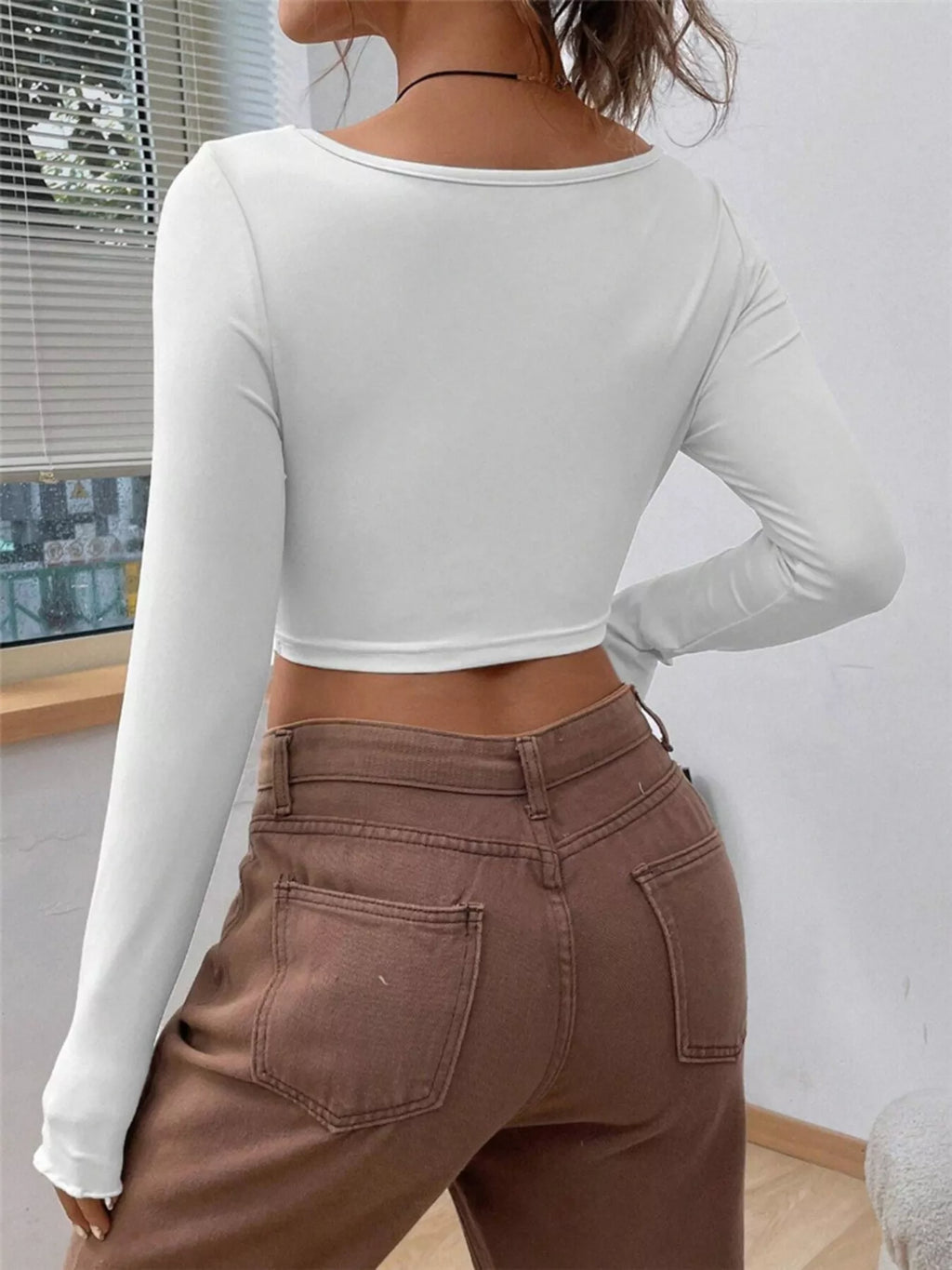 Sarah Express Women's Twisted Front Long Sleeve T-Shirt