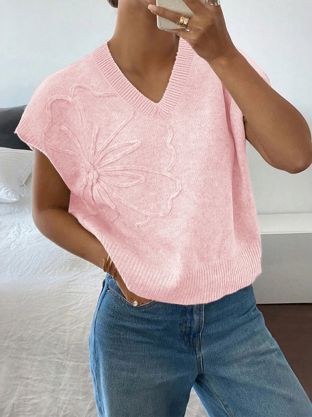 Sarah Express Women's Ribbed Hem V-Neck Short Sleeve Cable-Knit Sweater