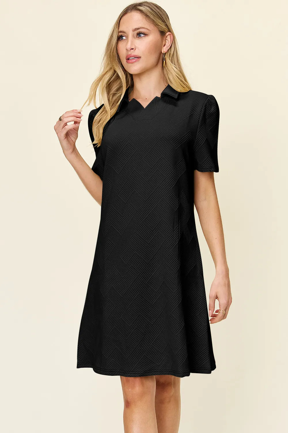 Sarah Express Women’s Plus Size Textured Collared Short Sleeve Dress
