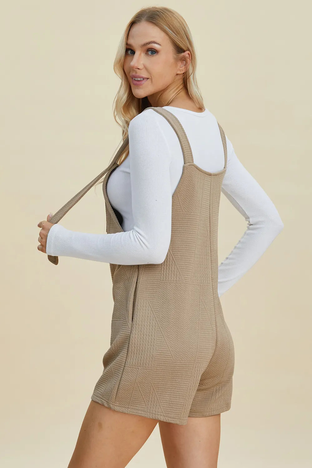 Sarah Express Women’s Plus Size Textured Sleeveless Romper Casual