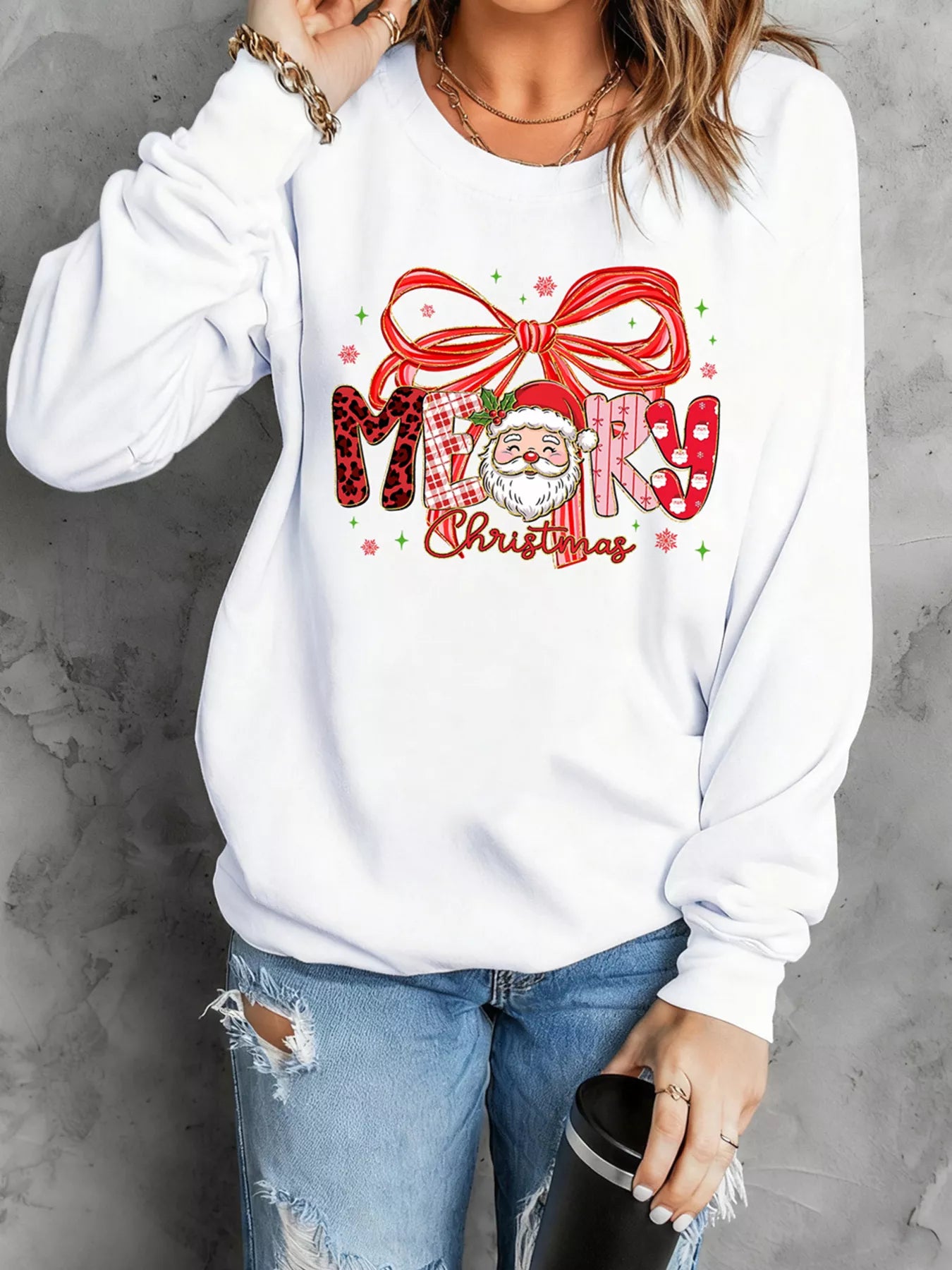Sarah Express Women's Merry Christmas Graphic Long Sleeve Sweatshirt