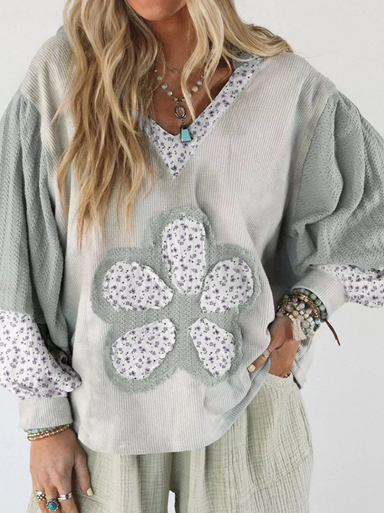 Sarah Express Women's Floral Patched Waffle Textured V Neck Casual Hooded Top Light Gray