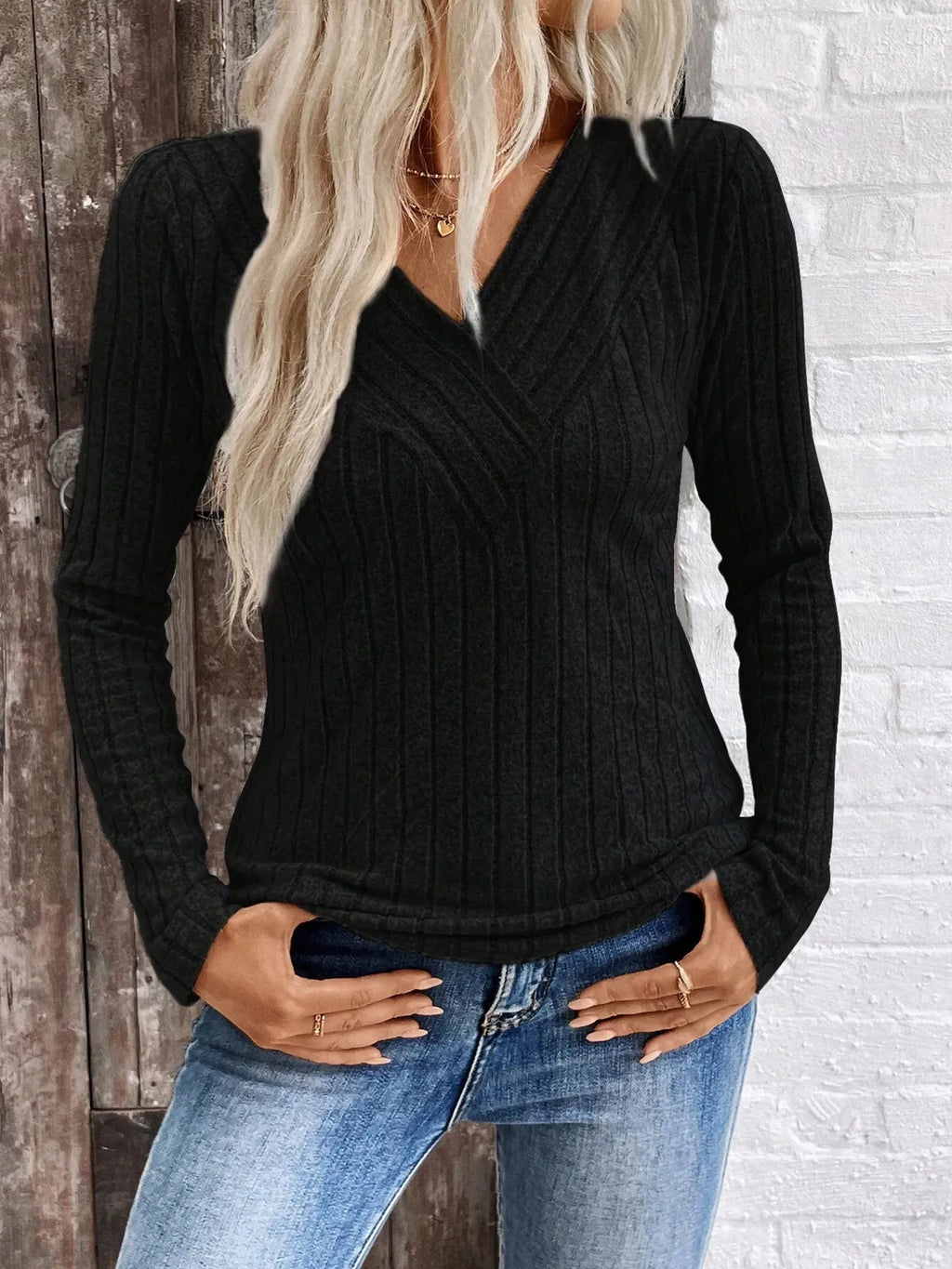 Sarah Express Women's Ribbed V-Neck Long Sleeve Knit T-Shirt