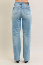 Sarah Express Women’s Plus Size High Rise 90's Straight Jeans with Star Destroy
