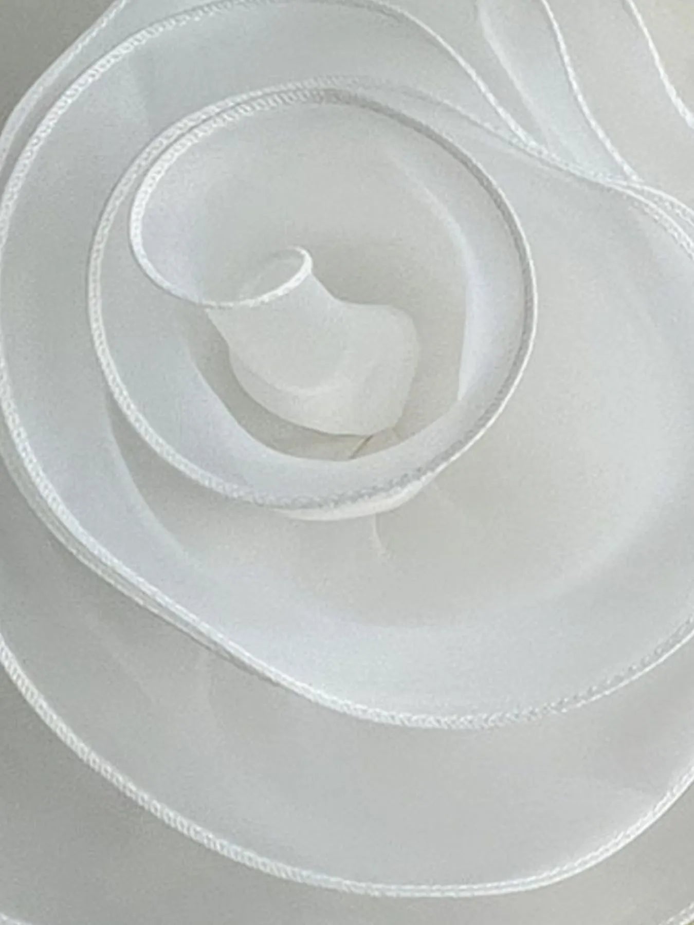 Sarah Express Women's Flower Applique Round Neck Short Sleeve T-Shirt White