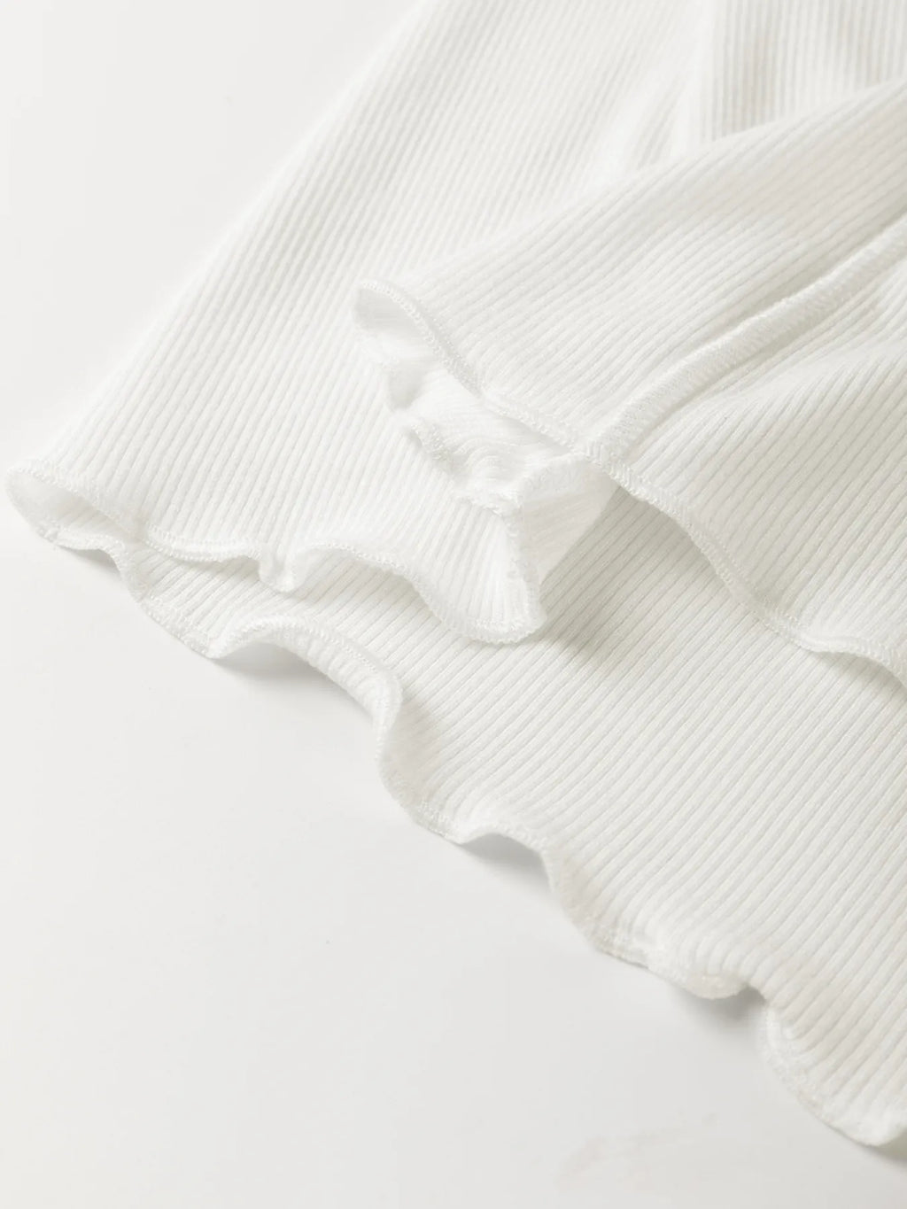 Sarah Express Women's Exposed Seam Slim Fit Long Sleeve Top