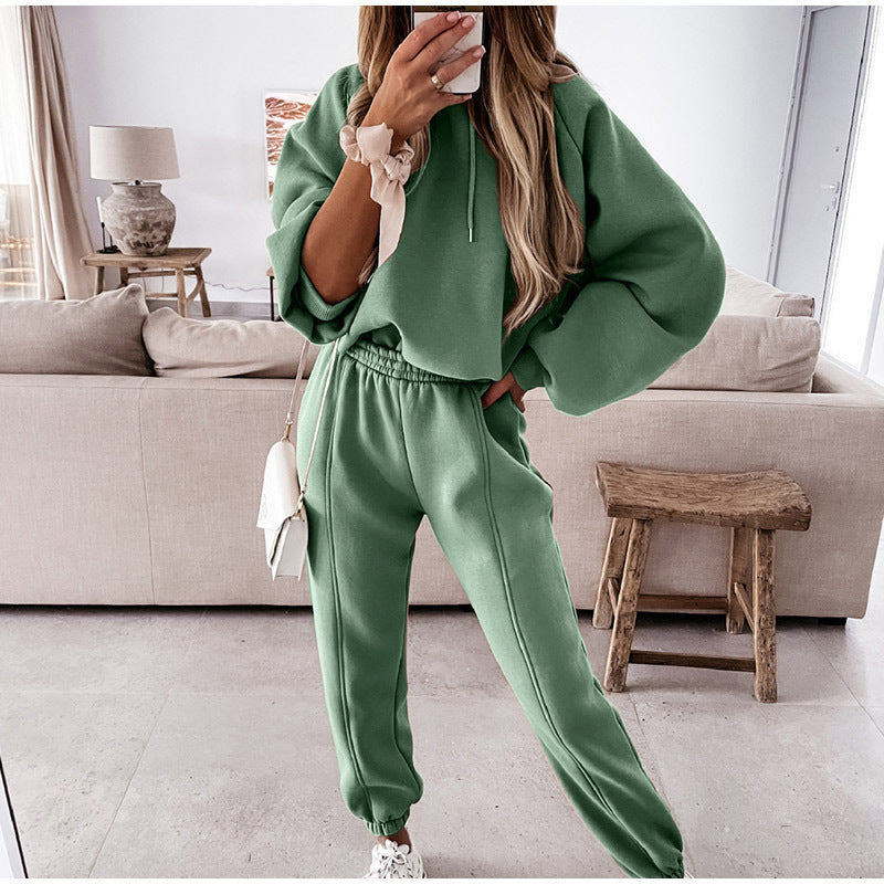 Women's Two-Piece Sweatsuit Set Fleece Top Straight Pants - Casual Athleisure Lounge