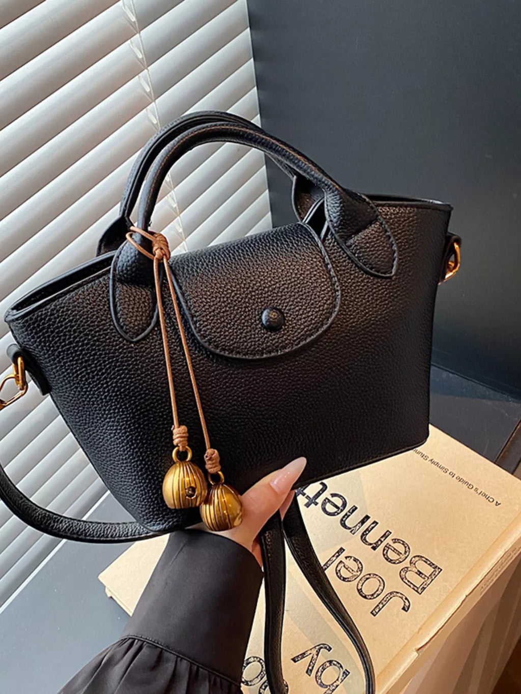 81b68ef6f53d4d7d847b085014b28869-Max-Origin