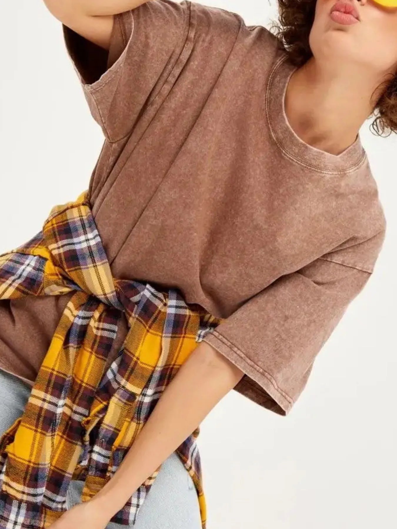 Sarah Express Women's Round Neck Short Sleeve T-Shirt - Oversized Basic Tee Camel