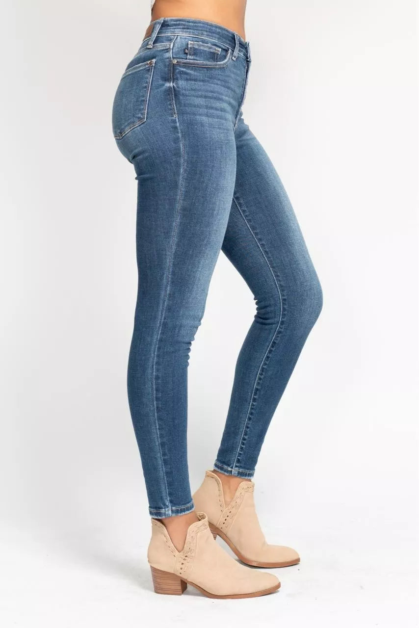 Sarah Express Women’s Plus Size High Rise Button Fly Skinny Jeans

