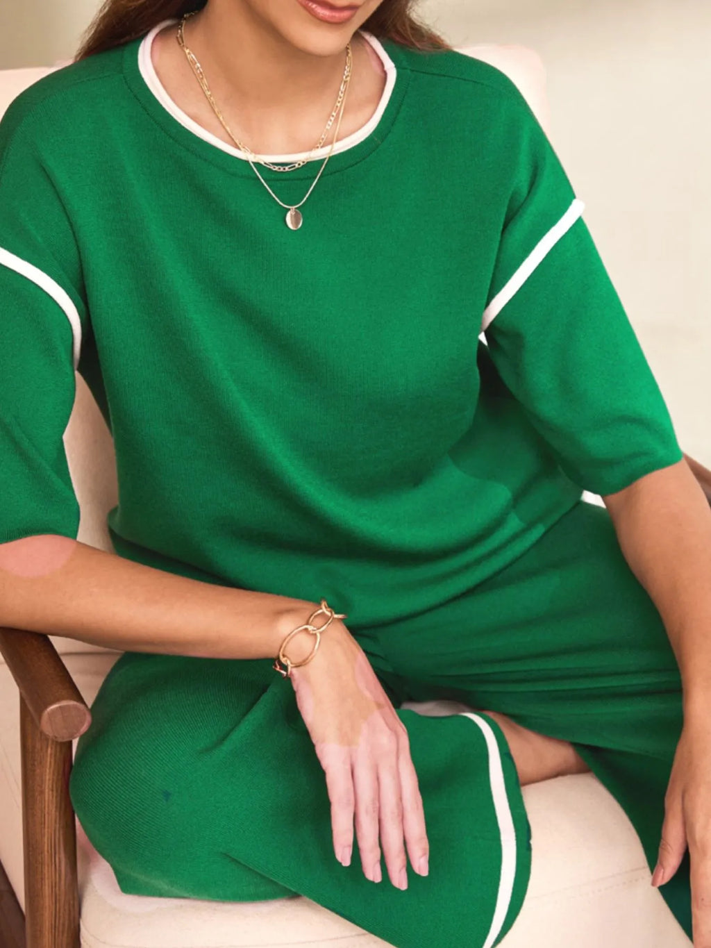 Sarah Express Women's Contrast Trim T-Shirt and Drawstring Pants Set