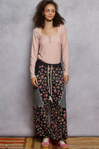 Sarah Express Women’s Square Neck Cropped Knit Top with Curved Hem