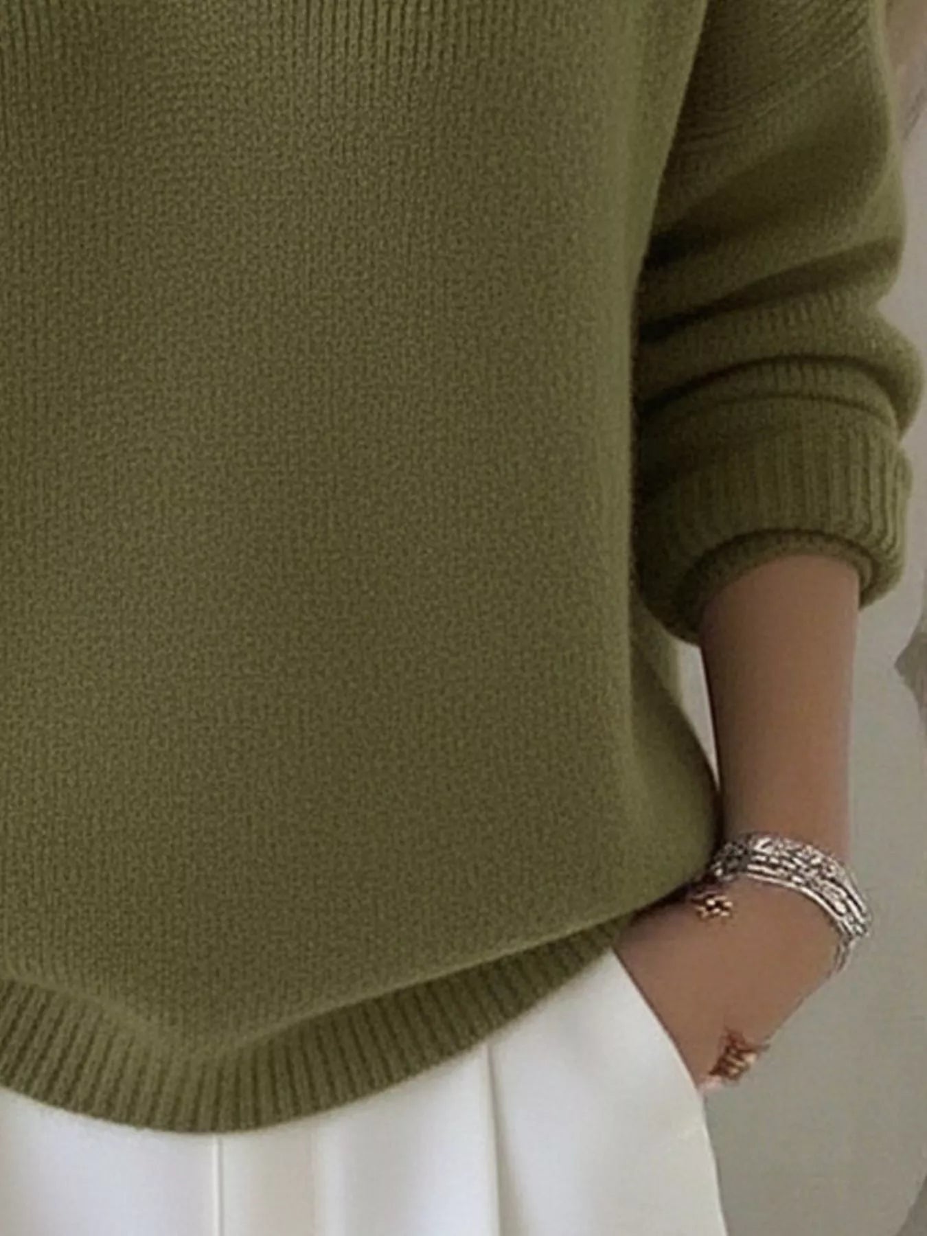 Sarah Express Women's V-Neck Long Sleeve Sweater Plus Size