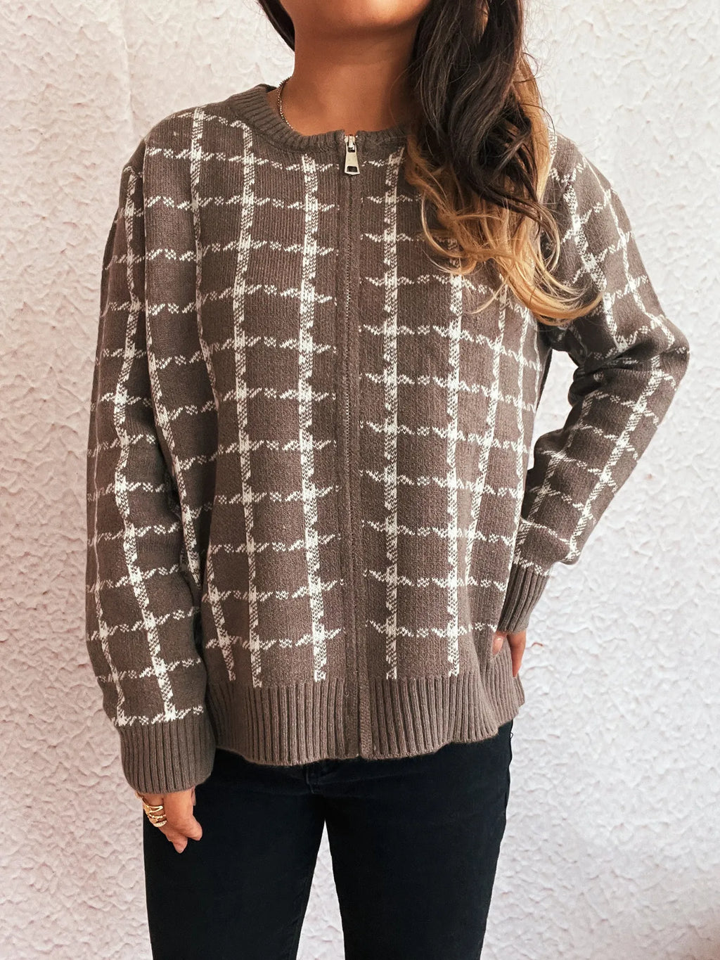 Sarah Express Women's Plaid Pattern Zip Up Cardigan