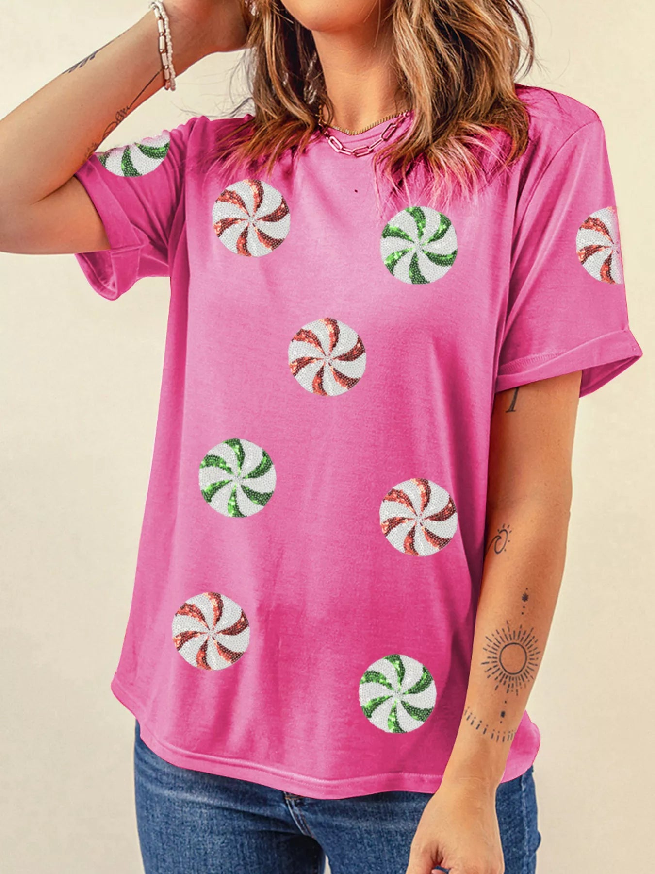 Sarah Express Women's Sequined Candy Swirl Christmas Short Sleeve T-Shirt Fuchsia Pink