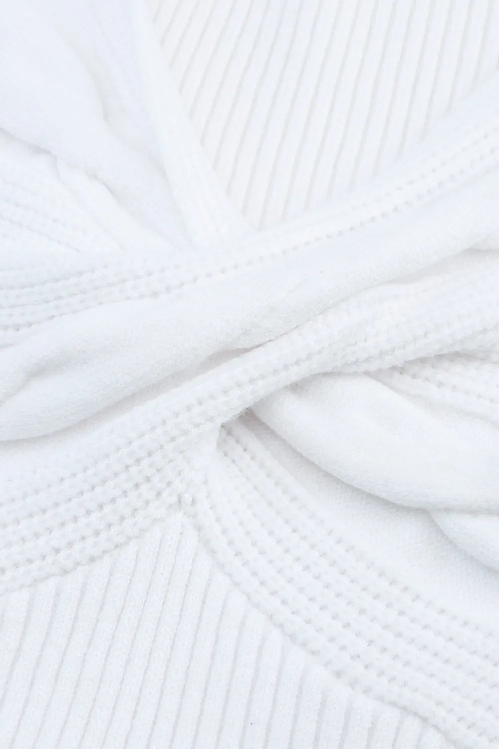 Sarah Express Women's Crisscross V Neck Long Sleeve Knit Top