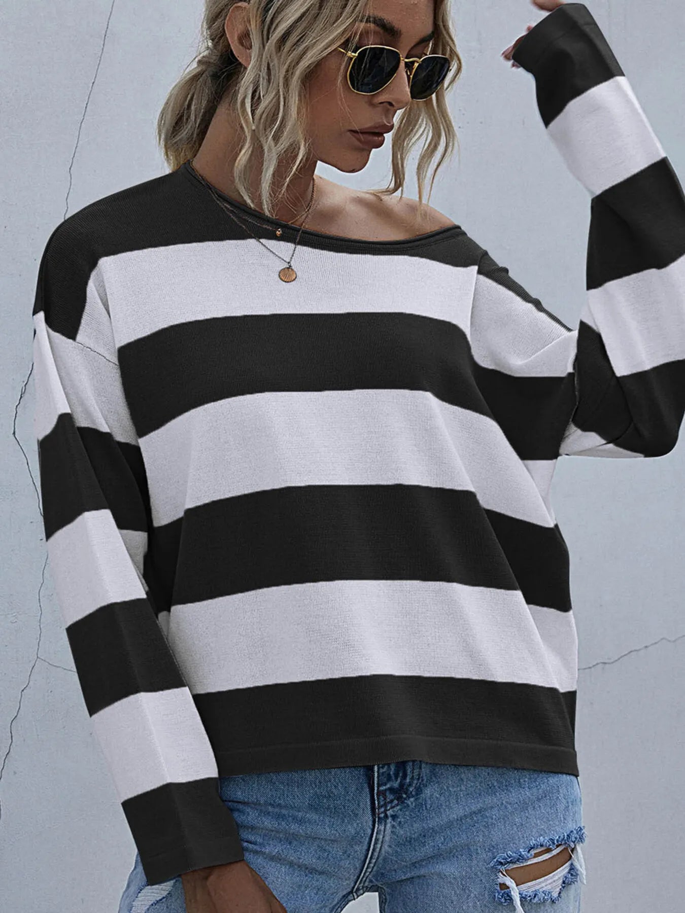 Sarah Express Women's Striped Casual Long Sleeve Knit Top