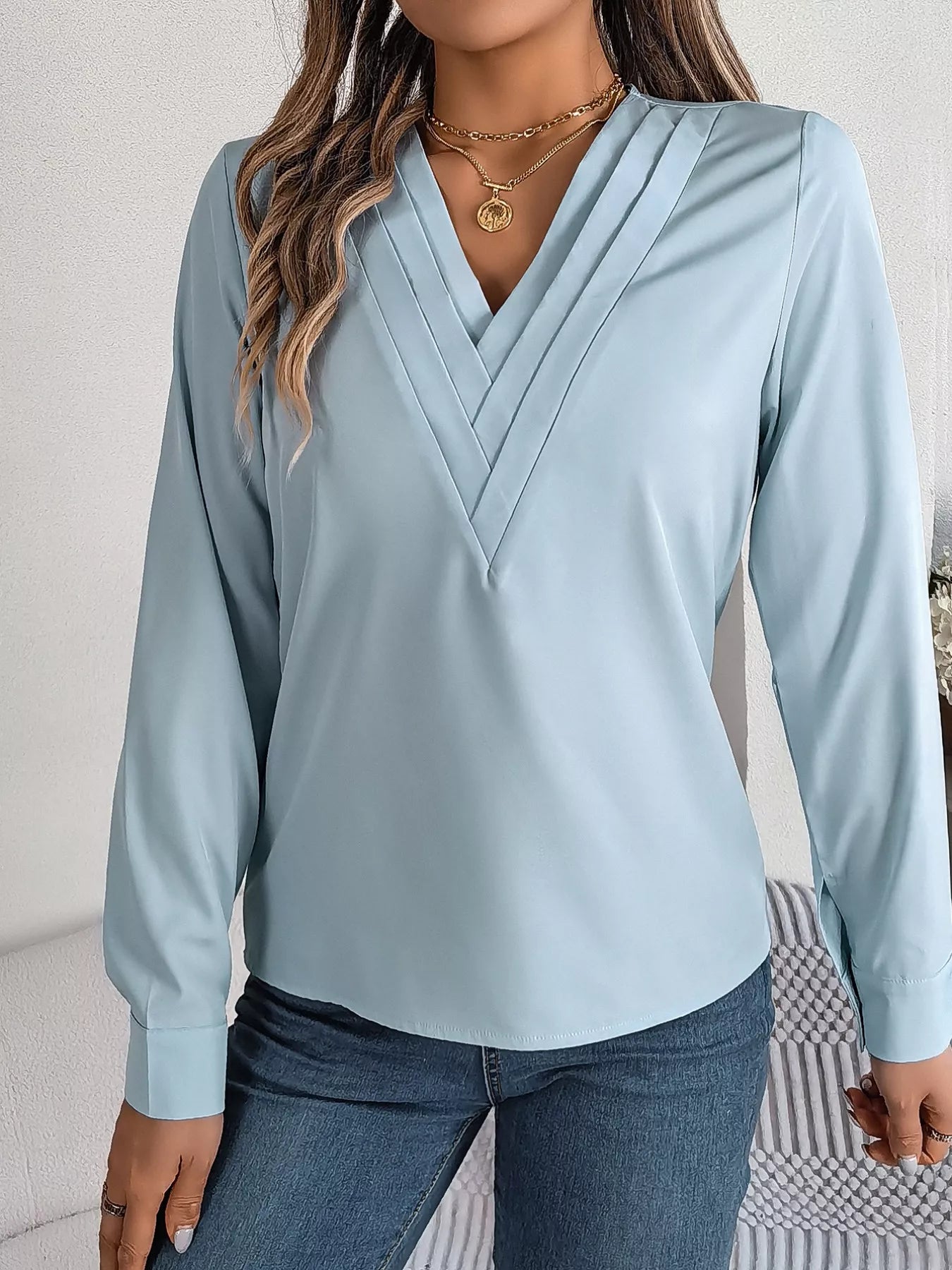 Sarah Express Women's Layered V-Neck Long Sleeve Blouse