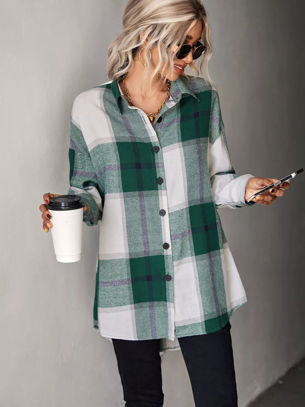 Sarah Express Women's Plaid Button-Down Long Sleeve Shirt