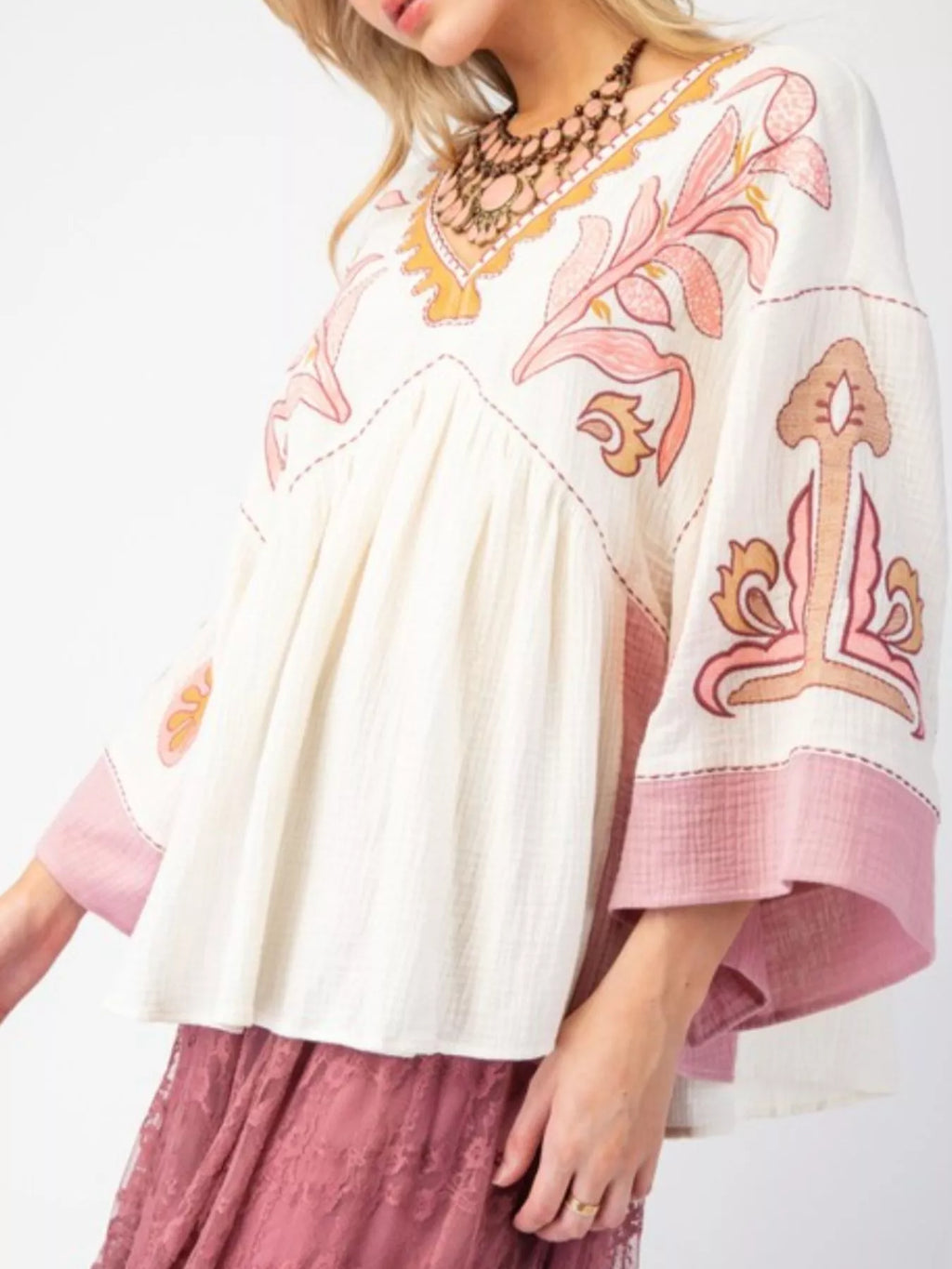 Sarah Express Women's Printed V-Neck Top with Contrast Trim Details