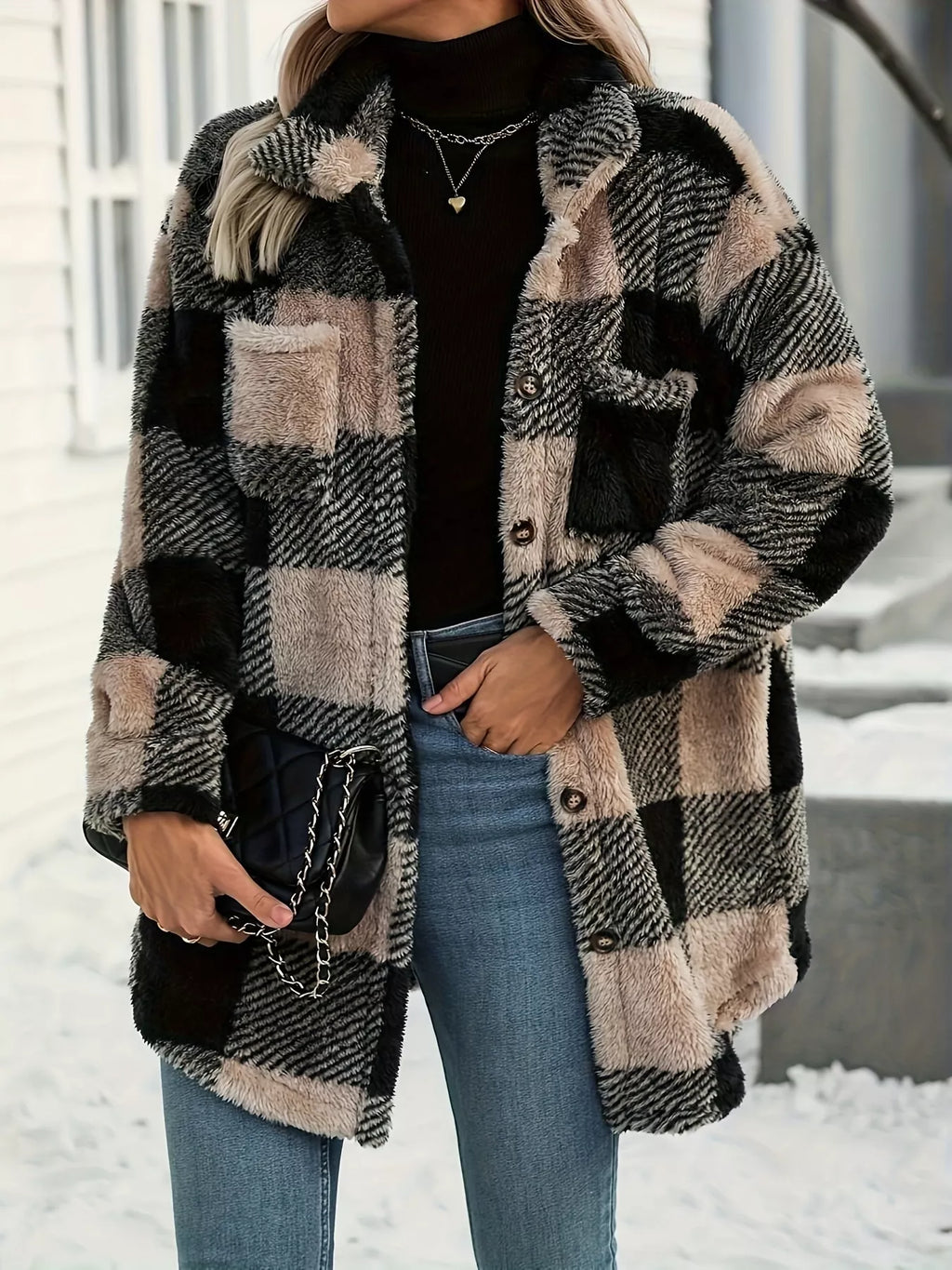 Sarah Express Women's Plaid Fleece Button-Down Shacket Jacket Black