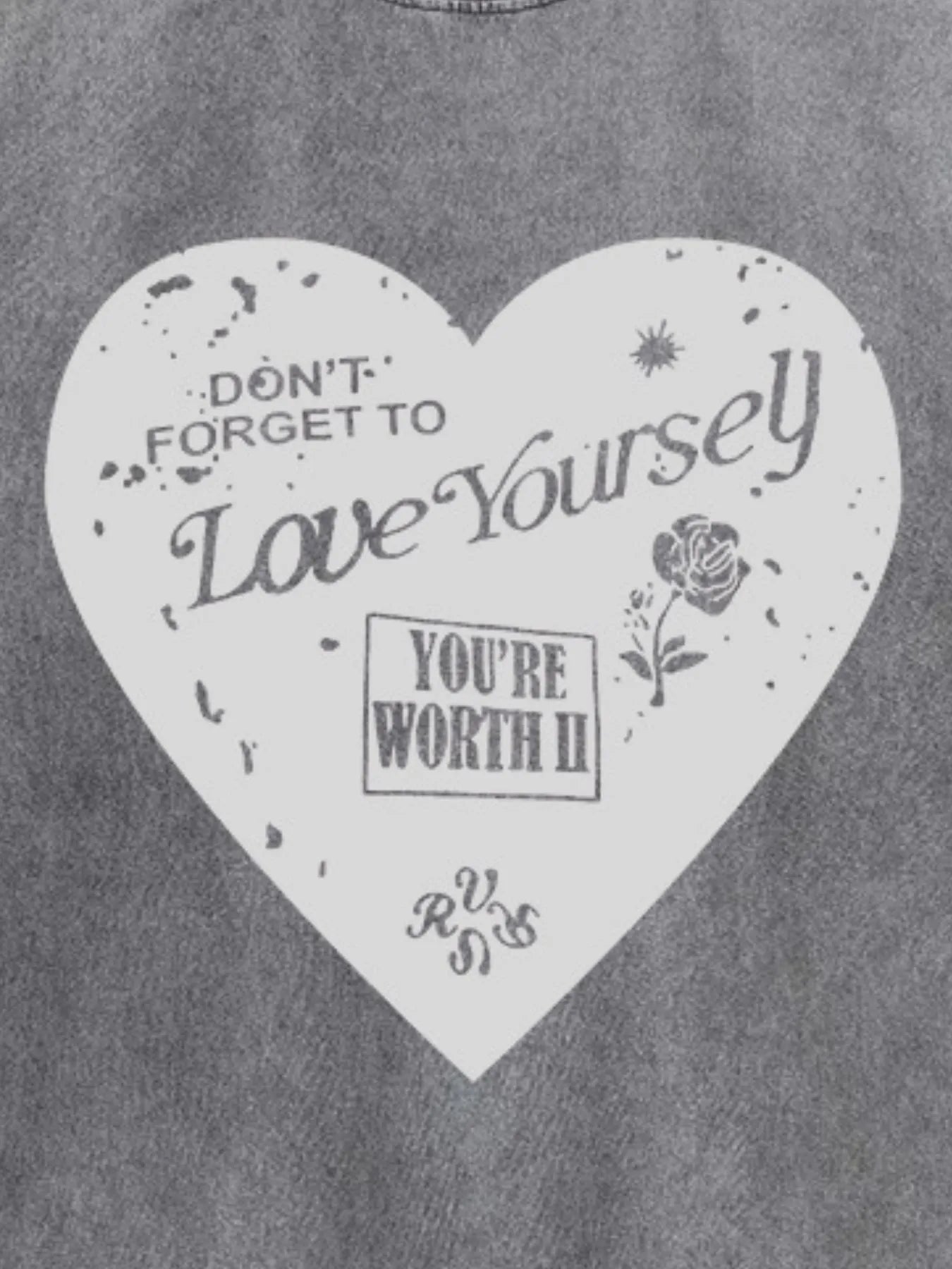 Sarah Express Women's Heart Round Neck Short Sleeve T-Shirt - Oversized Washed Cotton Tee