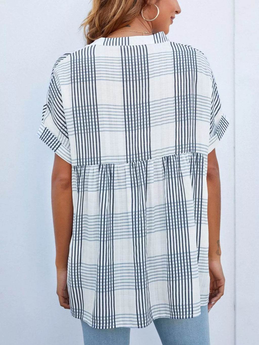 Sarah Express Women's Notched Short Sleeve Blouse