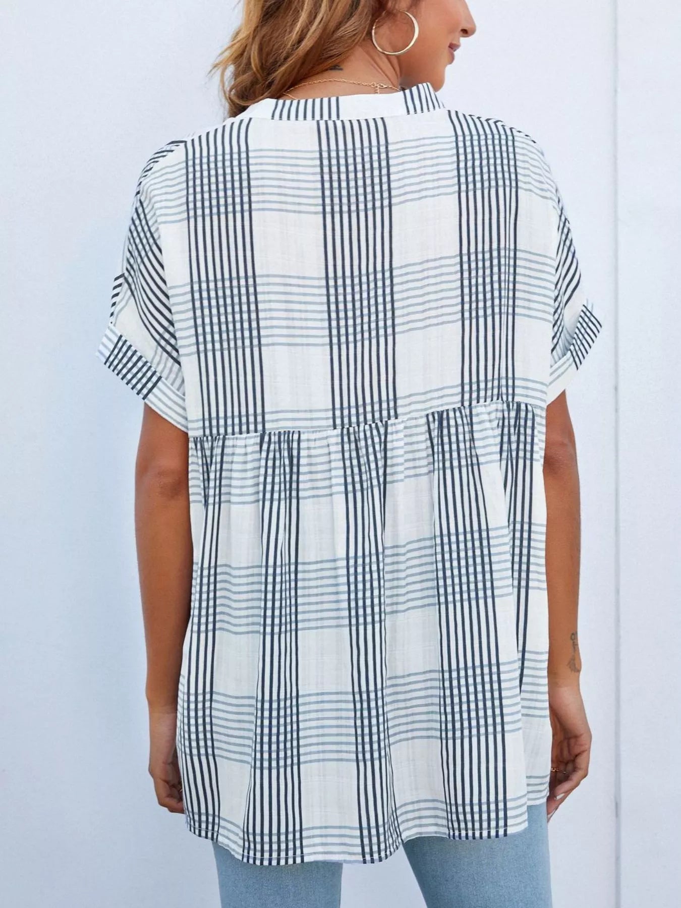 Sarah Express Women's Notched Short Sleeve Blouse