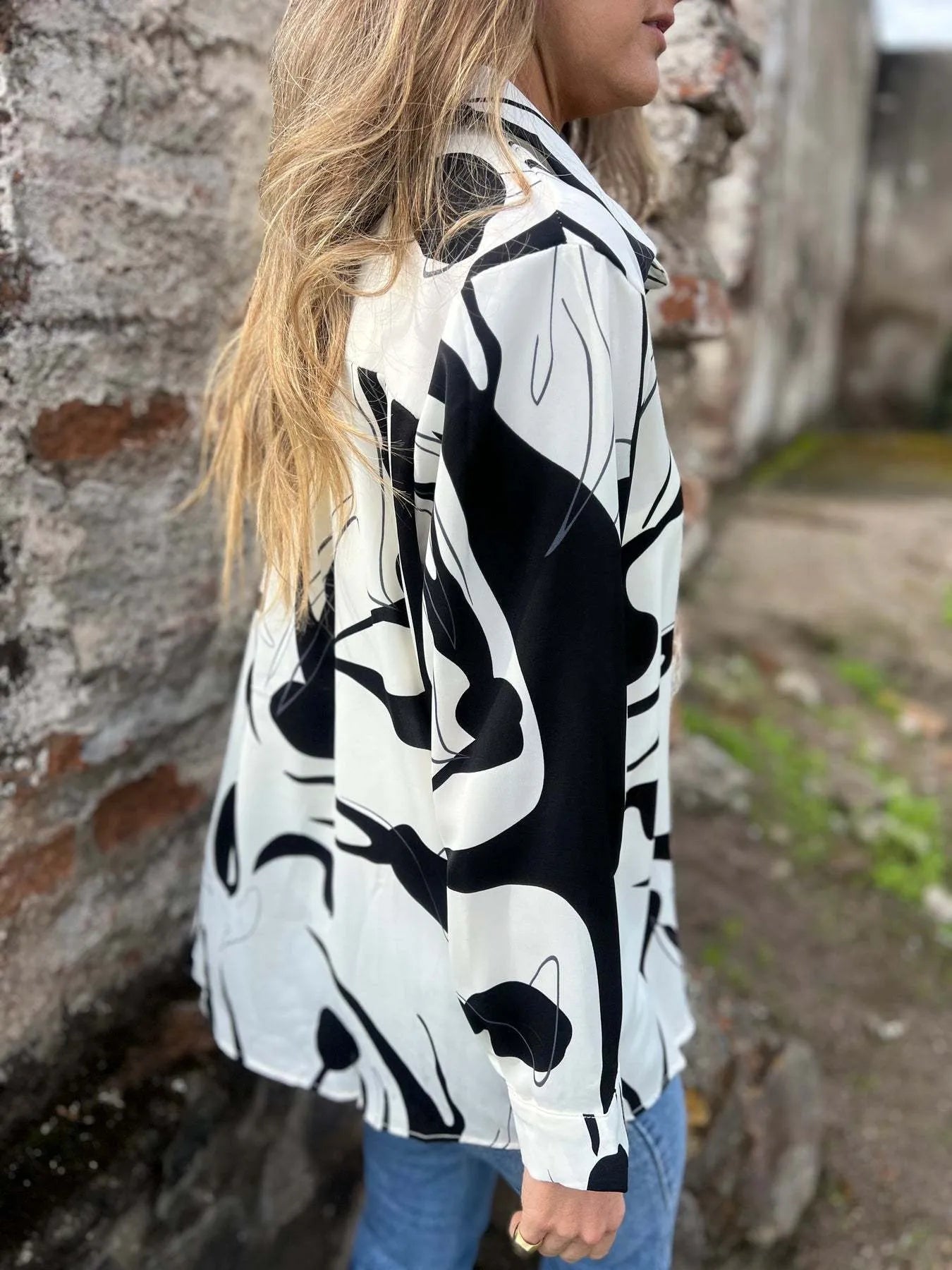 f2a81867f7204aea843c6ab9287bdbba-Max-Origin