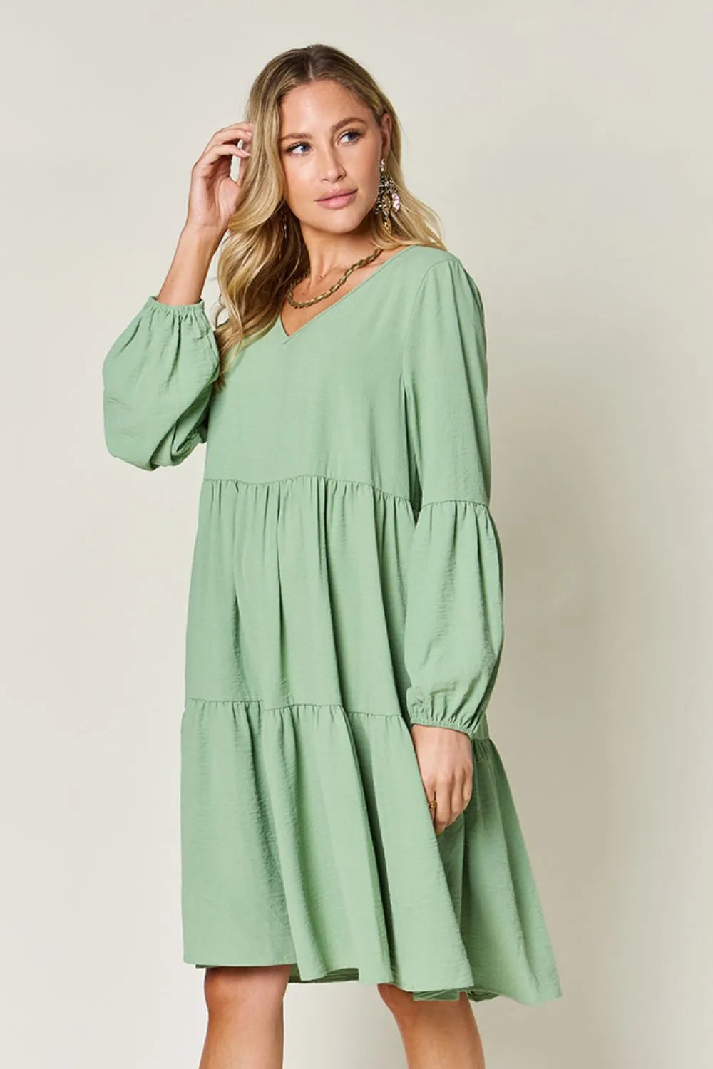 Sarah Express Women’s Plus Size V-Neck Balloon Sleeve Tiered Dress
