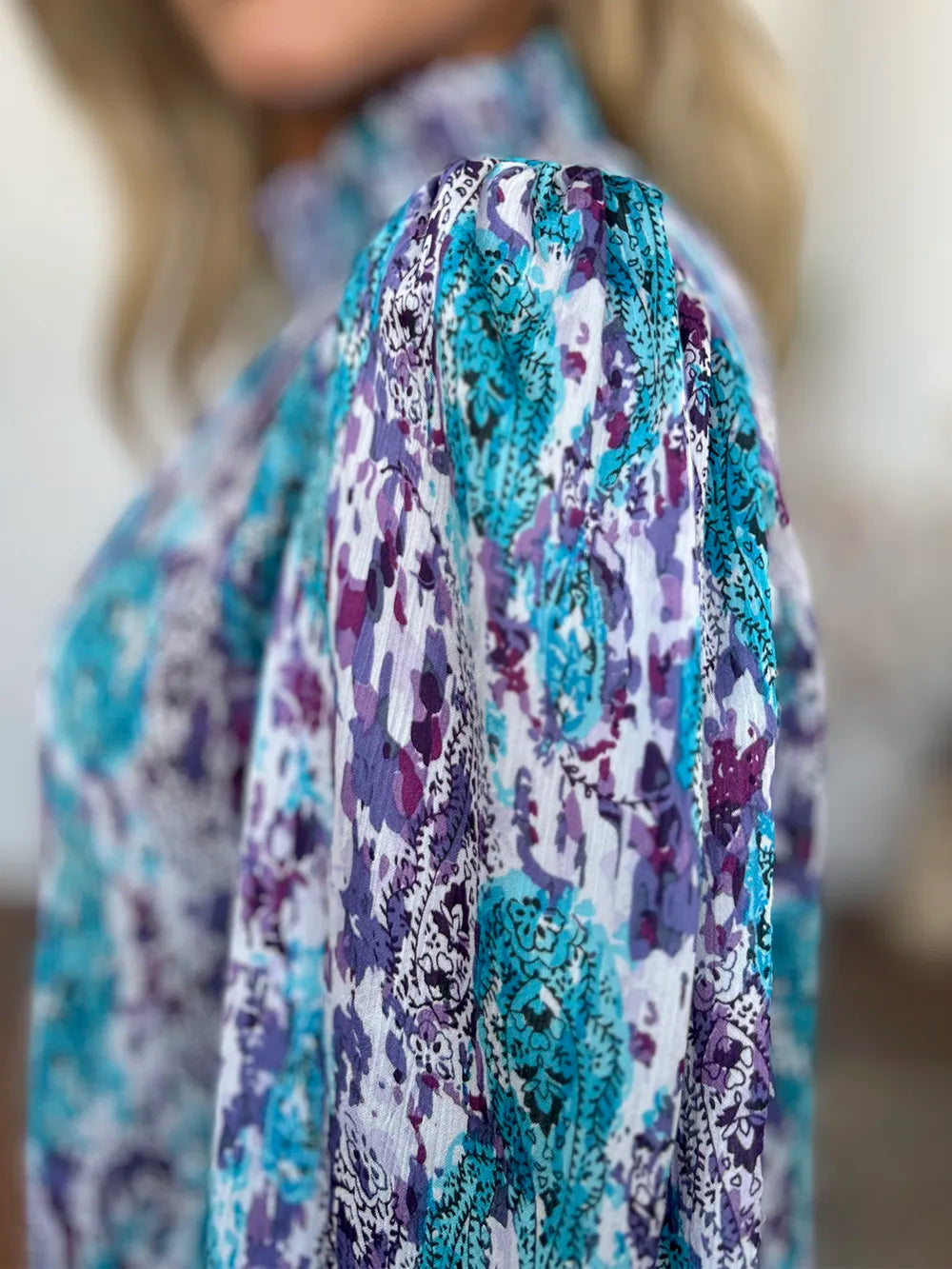 Sarah Express Women's Printed Smocked Long Sleeve Blouse