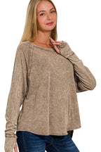 Sarah Express Women’s Crinkle Wash Long Sleeve Top with Thumbhole Cuffs